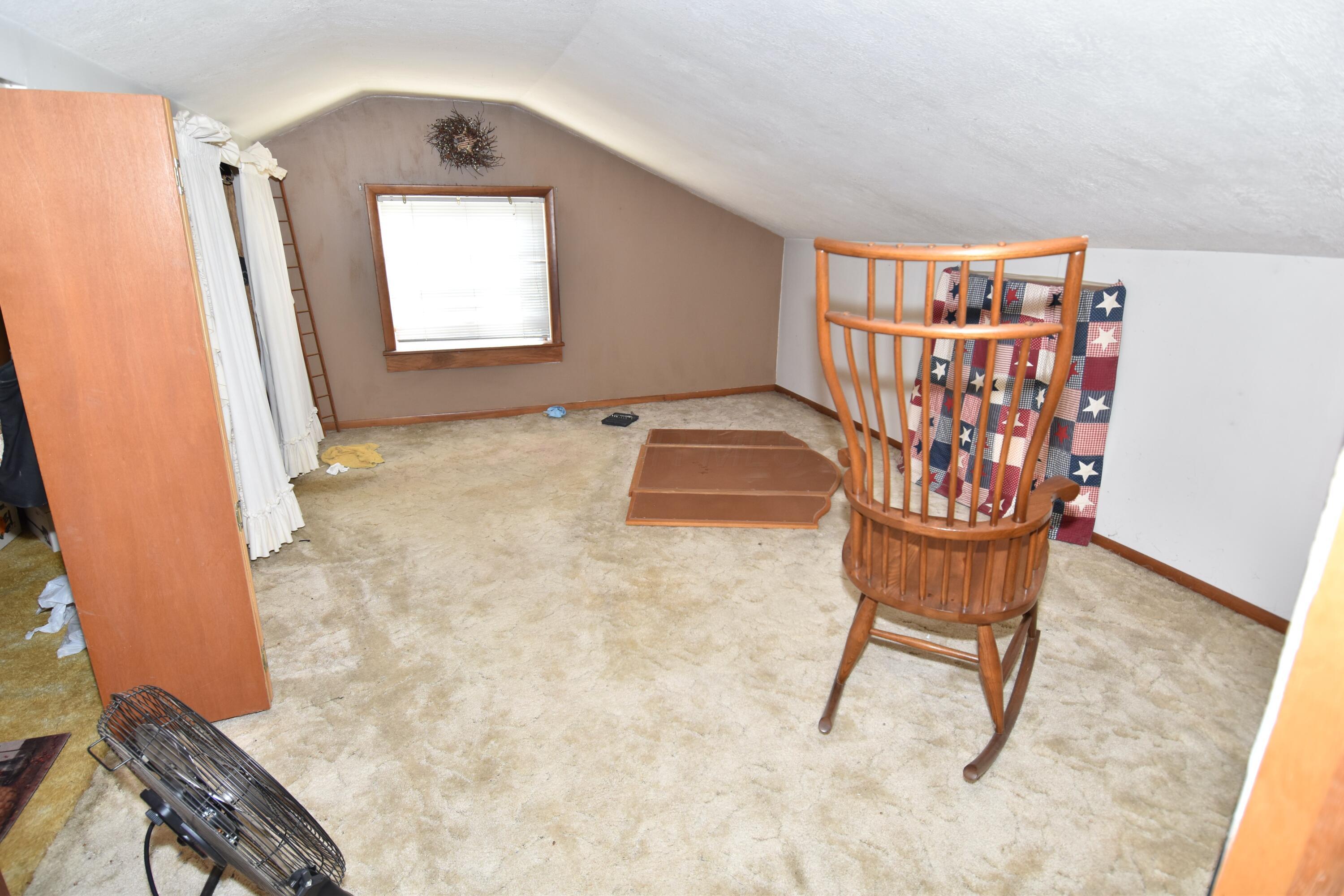 5635 Lancaster Road Hebron, OH 43025 - Photo 21 of 30 Bedroom 3 with 2 wall closets!
