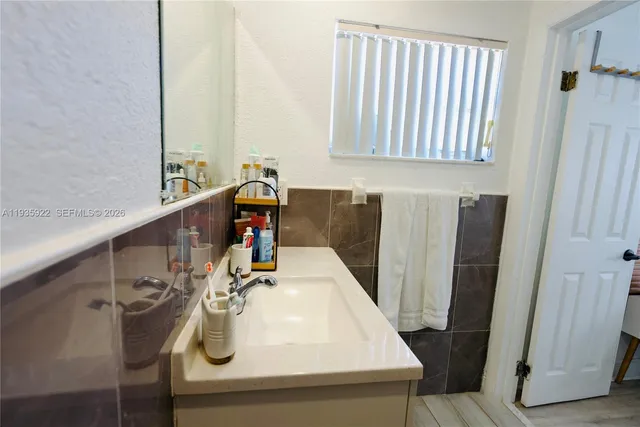 $3,200 | 14515 Southwest 105th Court, Miami, FL 33176