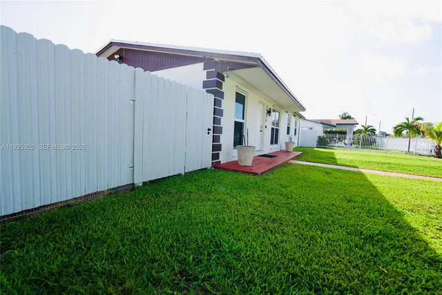 $3,200 | 14515 Southwest 105th Court, Miami, FL 33176