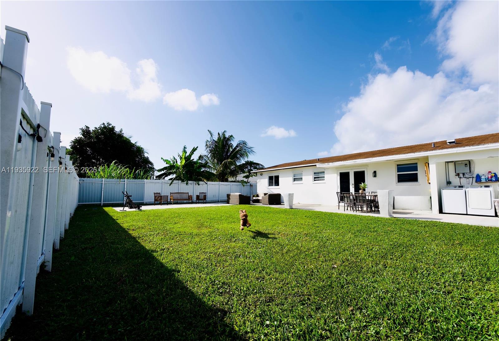 14515 Southwest 105th Court Miami, FL 33176 - Photo 10 of 26