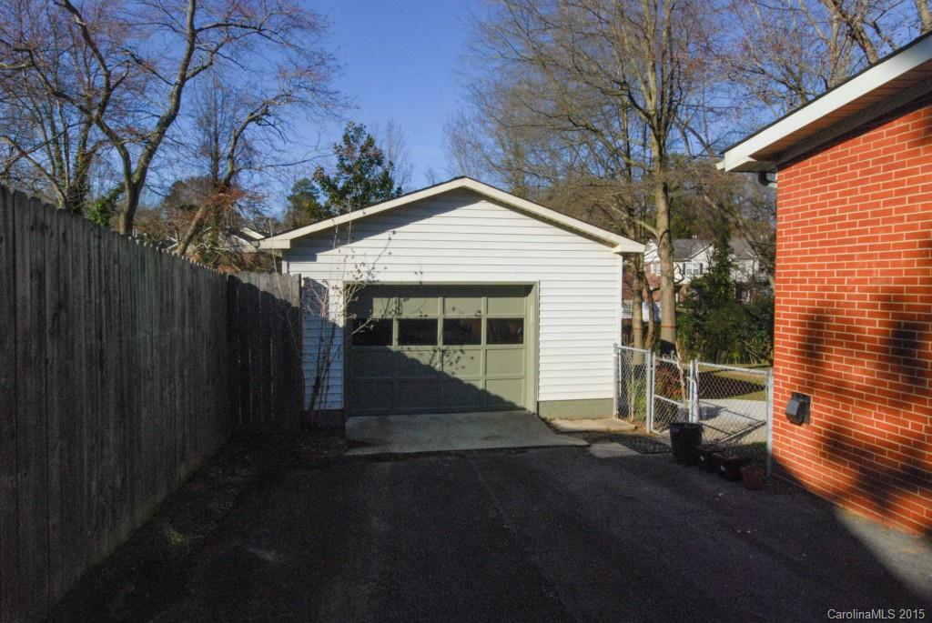 3810 Litchfield Road Charlotte, NC 28211 - Photo 16 of 19 Gallery Image 16
