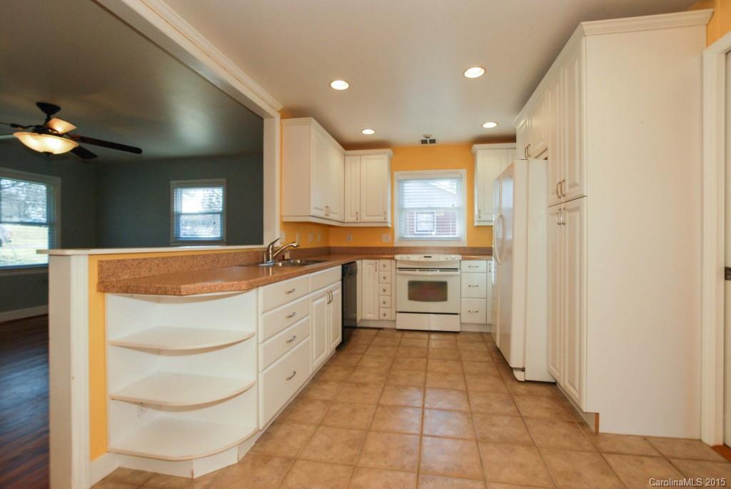 3810 Litchfield Road Charlotte, NC 28211 - Photo 5 of 19 Gallery Image 5
