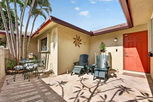 $2,500 | 3951 Northeast 17th Avenue, Unit 703, Pompano Beach, FL 33064