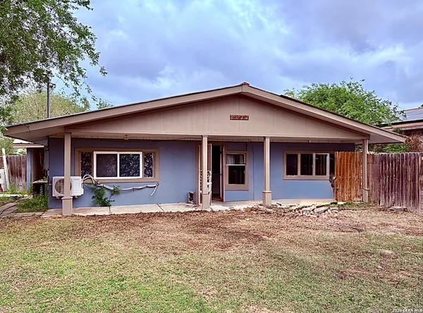$210,000 | 3233 Yucca Loop, Eagle Pass, TX 78852