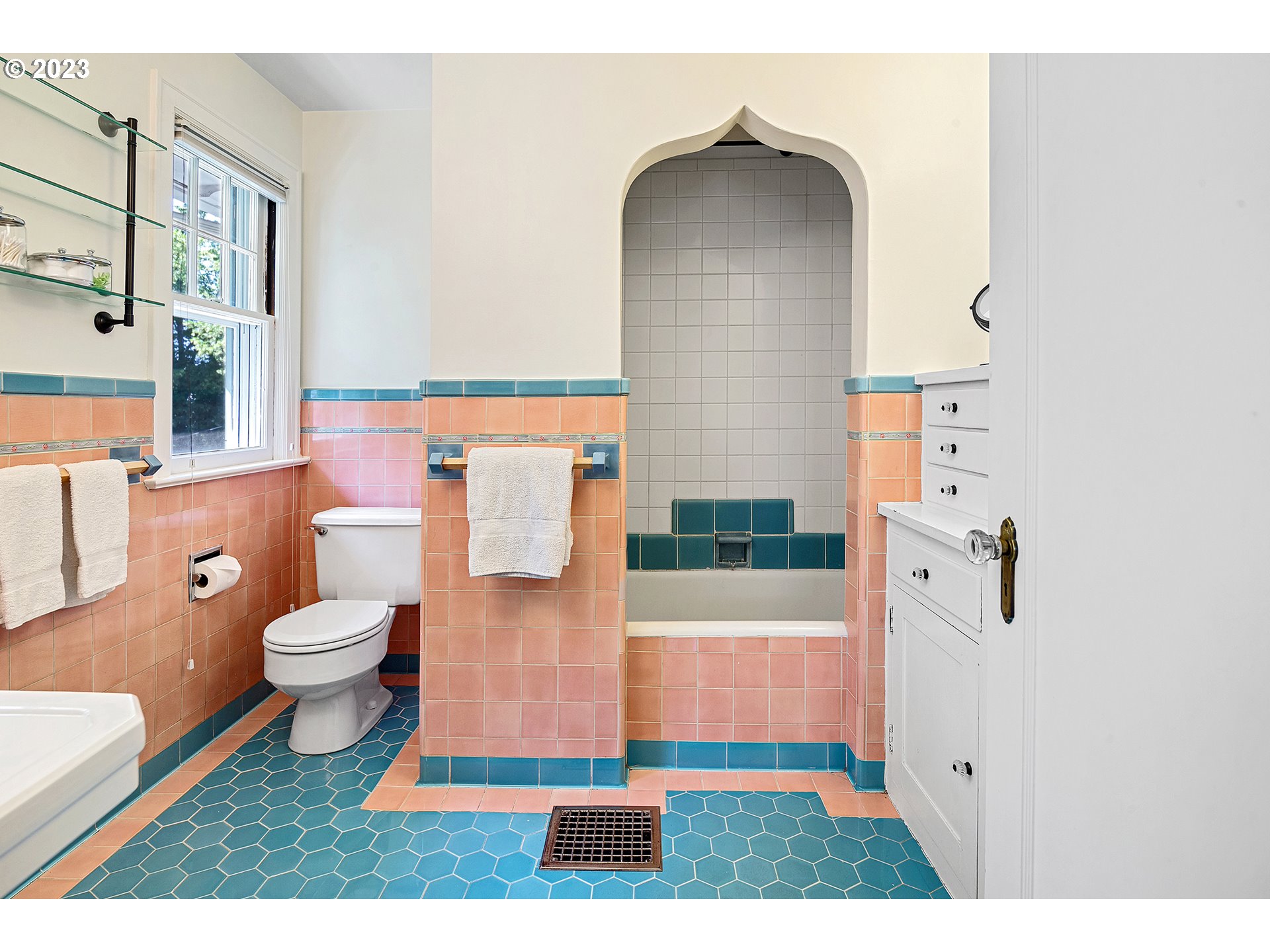 6340 Southeast Reed College Place Portland, OR 97202 - Photo 21 of 40 Gallery Image 21