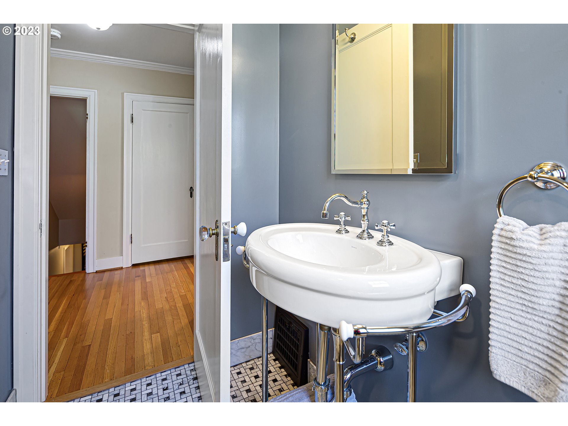 6340 Southeast Reed College Place Portland, OR 97202 - Photo 35 of 40 Gallery Image 35