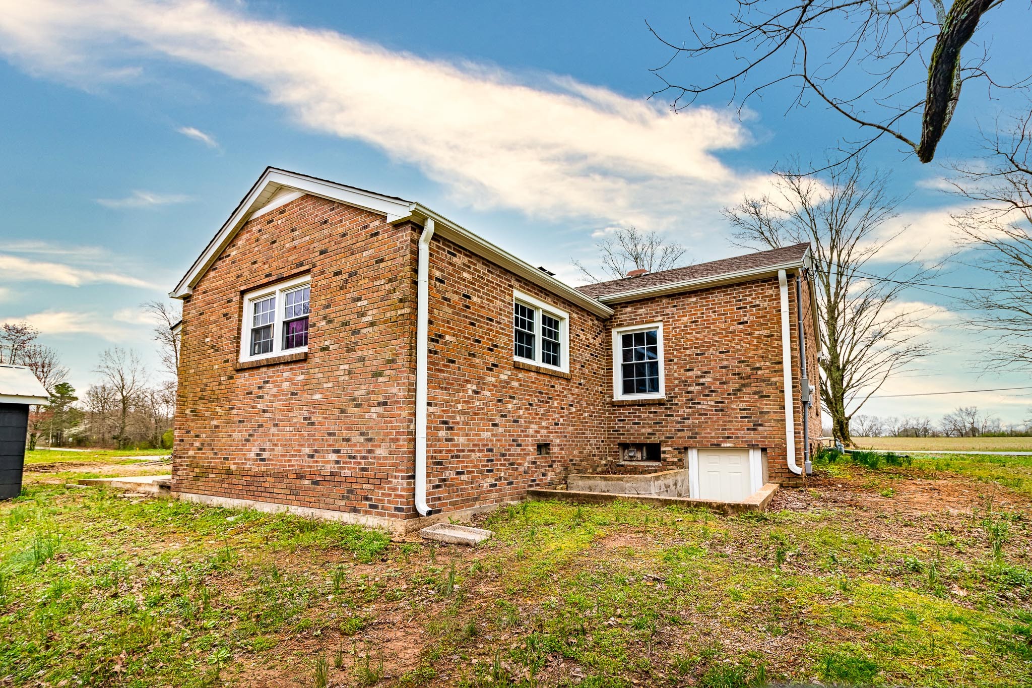 1031 Marable Road Lawrenceburg, TN 38464 - Photo 22 of 27 a front view of house with yard