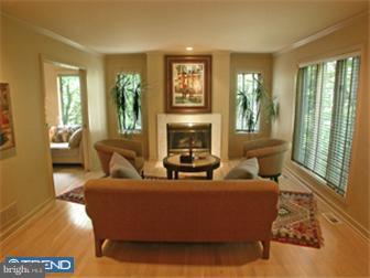 1501 Dillon Road Ambler, PA 19002 - Photo 3 of 12 Living Room