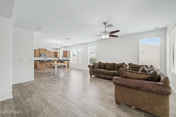 $725,000 | 3371 East Horseshoe Drive, Chandler, AZ 85249