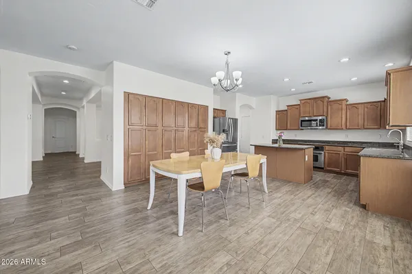 $725,000 | 3371 East Horseshoe Drive, Chandler, AZ 85249
