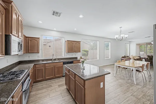 $725,000 | 3371 East Horseshoe Drive, Chandler, AZ 85249