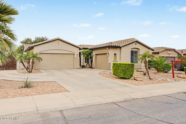 $725,000 | 3371 East Horseshoe Drive, Chandler, AZ 85249