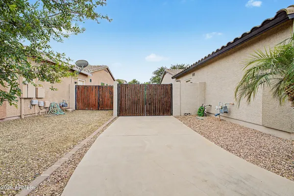 $725,000 | 3371 East Horseshoe Drive, Chandler, AZ 85249