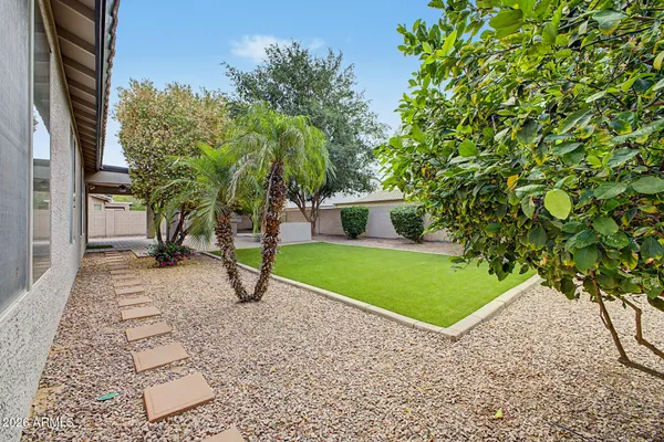 $725,000 | 3371 East Horseshoe Drive, Chandler, AZ 85249
