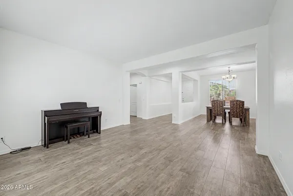 $725,000 | 3371 East Horseshoe Drive, Chandler, AZ 85249