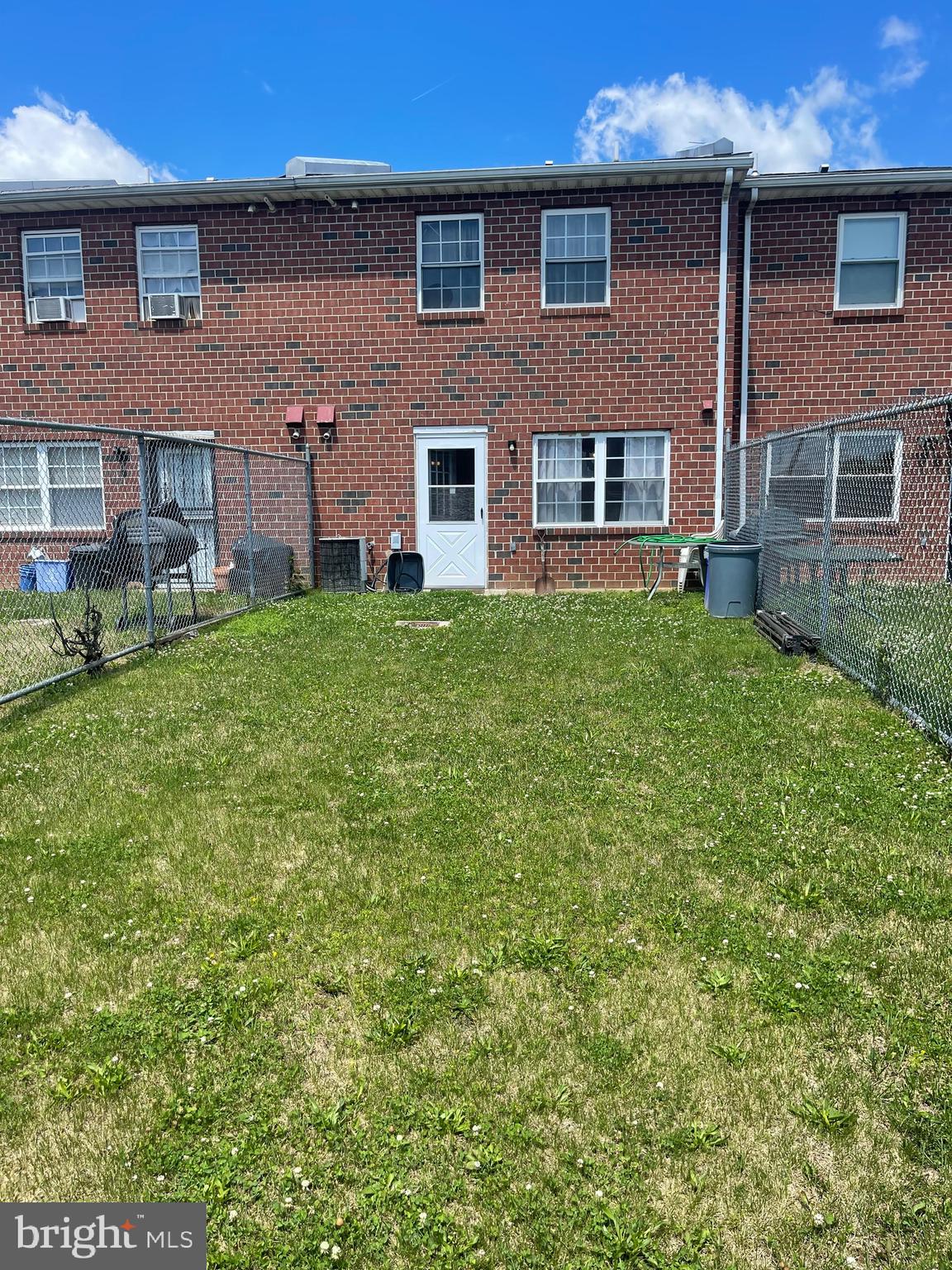 4635 Paul Street Philadelphia, PA 19124 - Photo 2 of 18