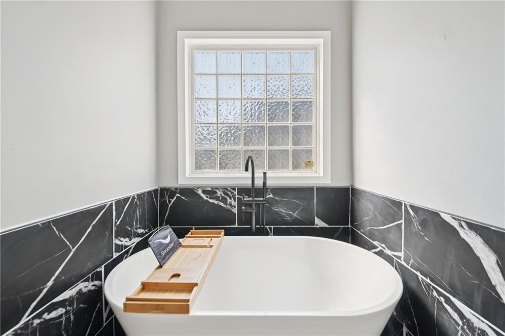 173 Freeman Forest Drive Newnan, GA 30265 - Photo 15 of 35 a close view of a sink