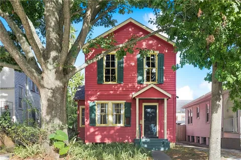 $450,000 | 2026 Pine Street, New Orleans, LA 70118