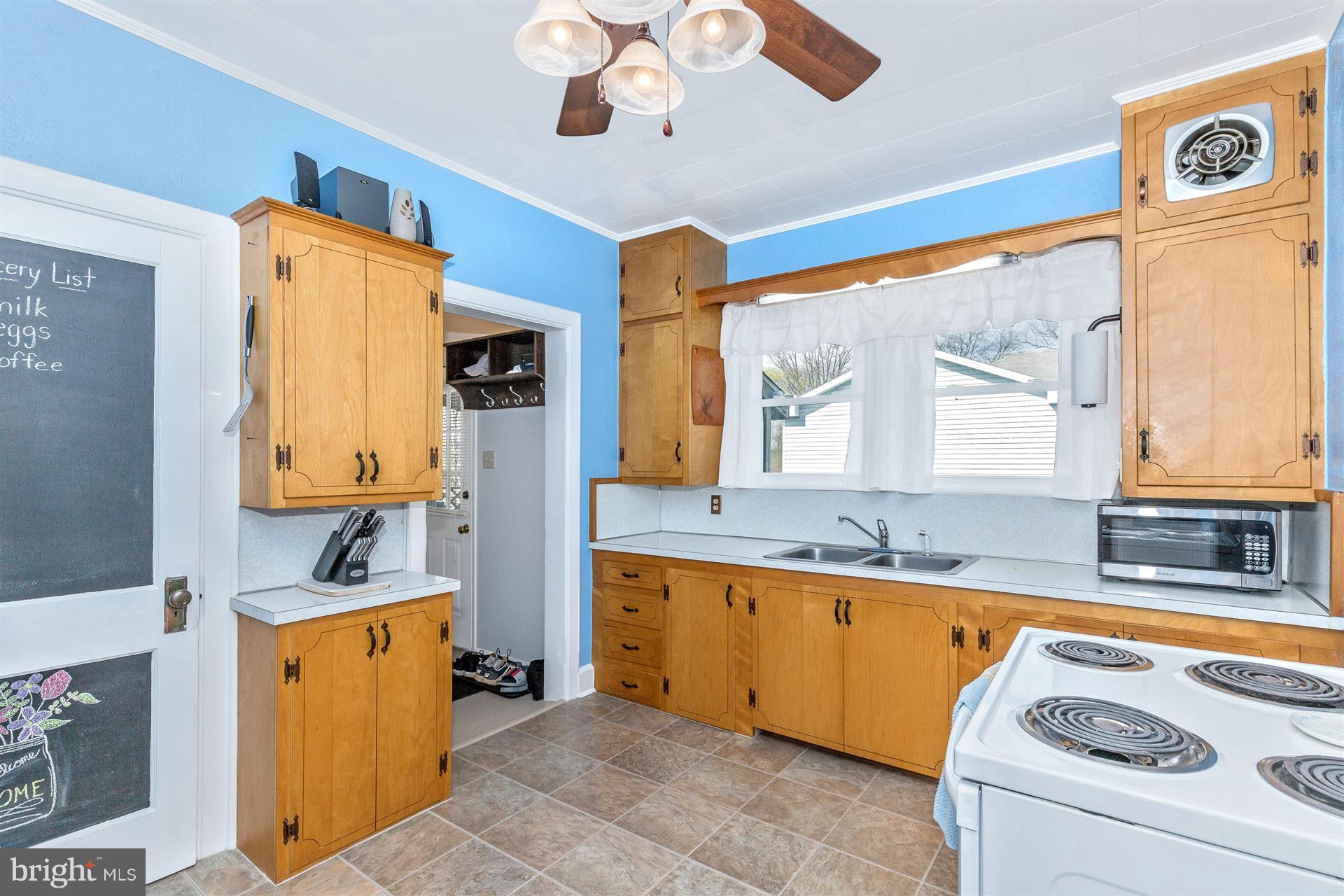 25480 Military Road Cascade, MD 21719 - Photo 6 of 24 Kitchen