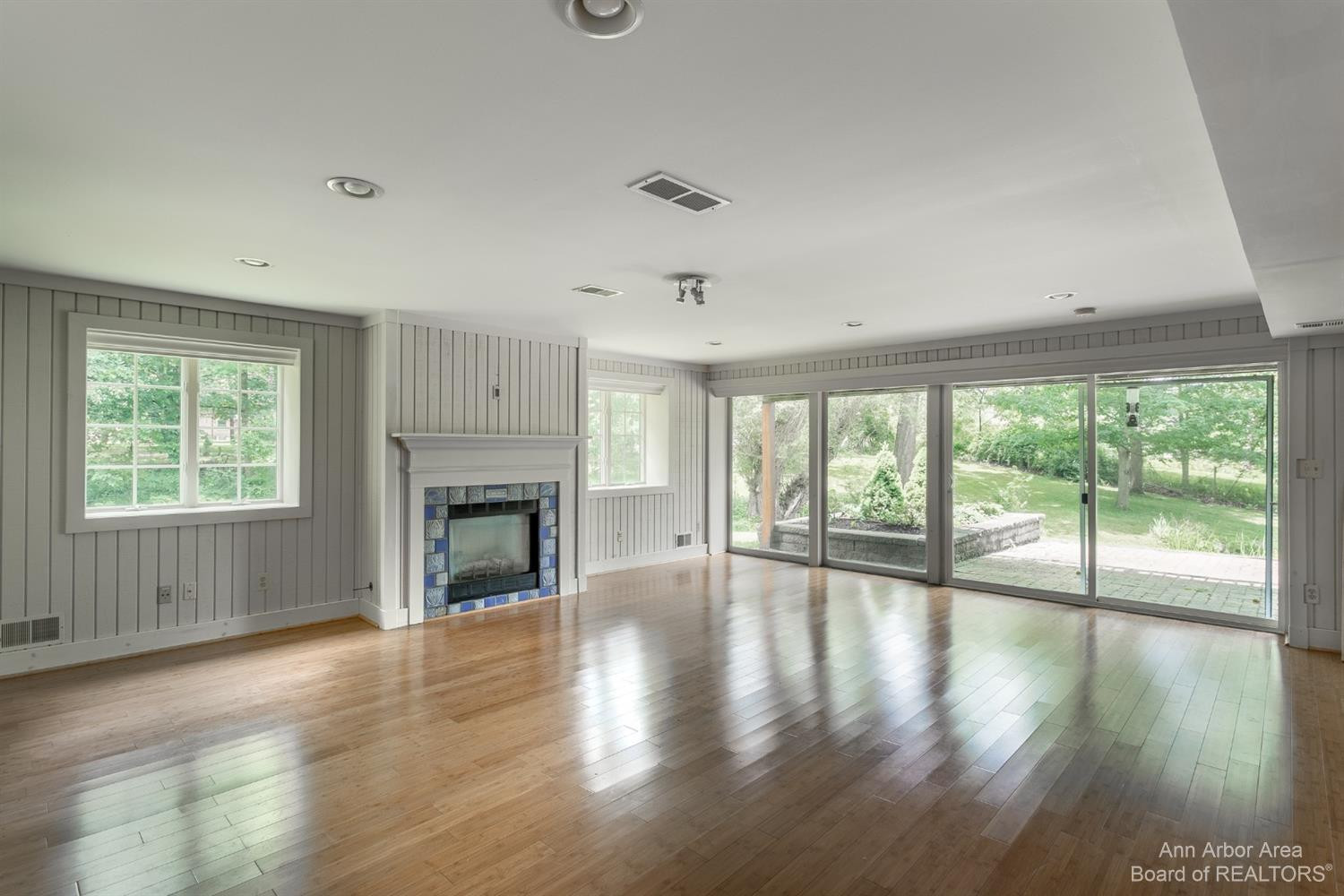 2834 Newport Road Ann Arbor, MI 48103 - Photo 22 of 40 Photo 22
