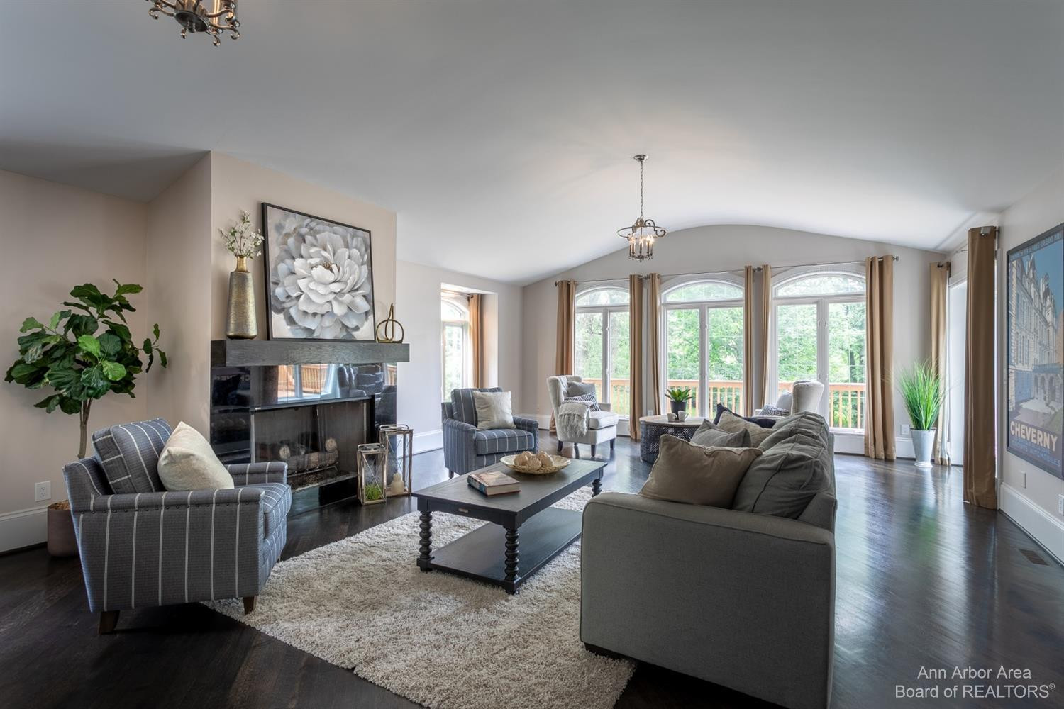 2834 Newport Road Ann Arbor, MI 48103 - Photo 4 of 40 Photo 4