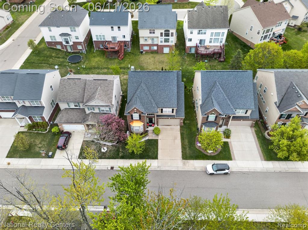 27412 Victoria Road Novi, MI 48374 - Photo 48 of 61
