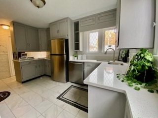 714 Berkley Road Indianapolis, IN 46208 - Photo 2 of 70