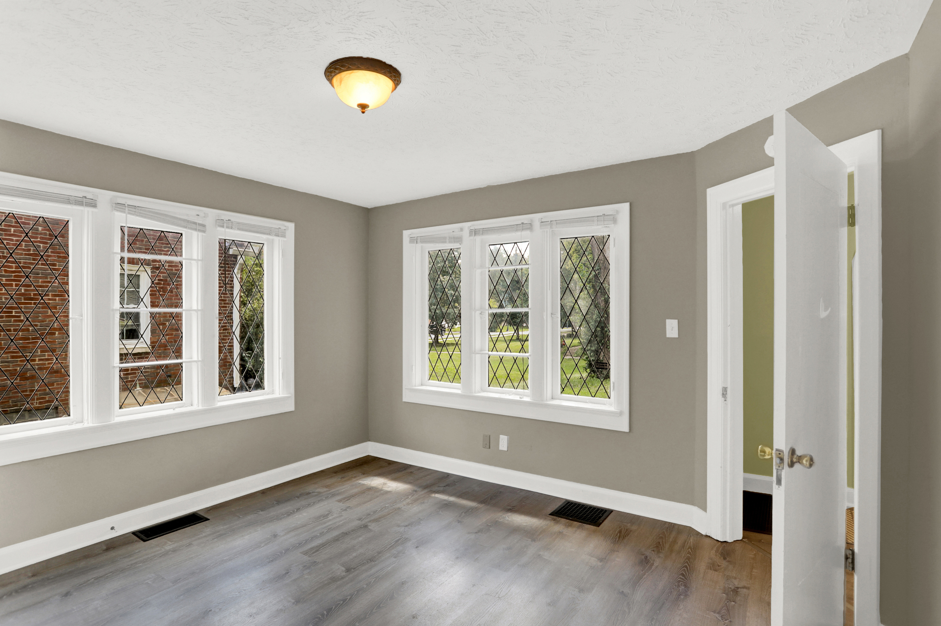 714 Berkley Road Indianapolis, IN 46208 - Photo 10 of 70