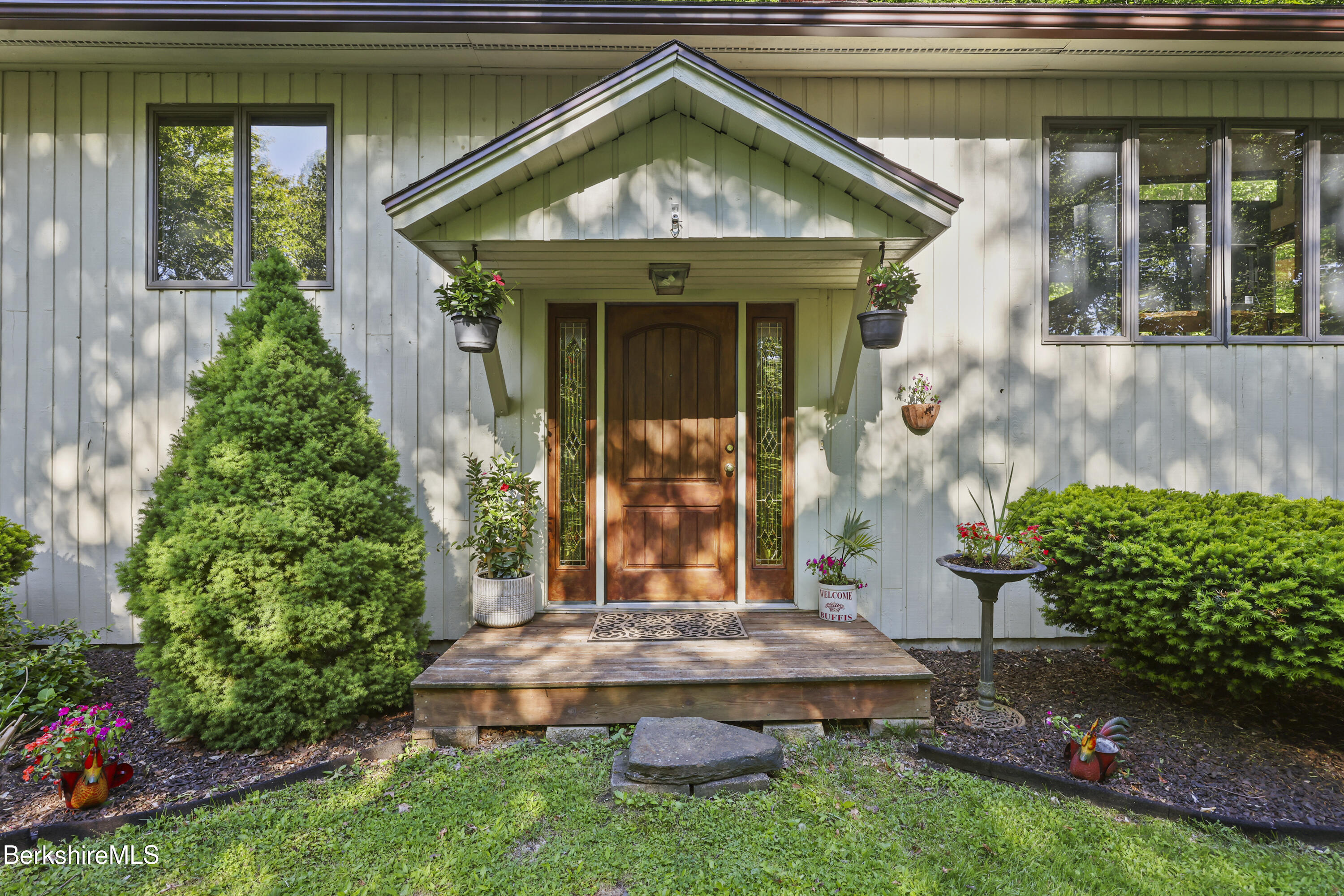 156 Bailey Road Lanesborough, MA 01237 - Photo 3 of 49 Front entry