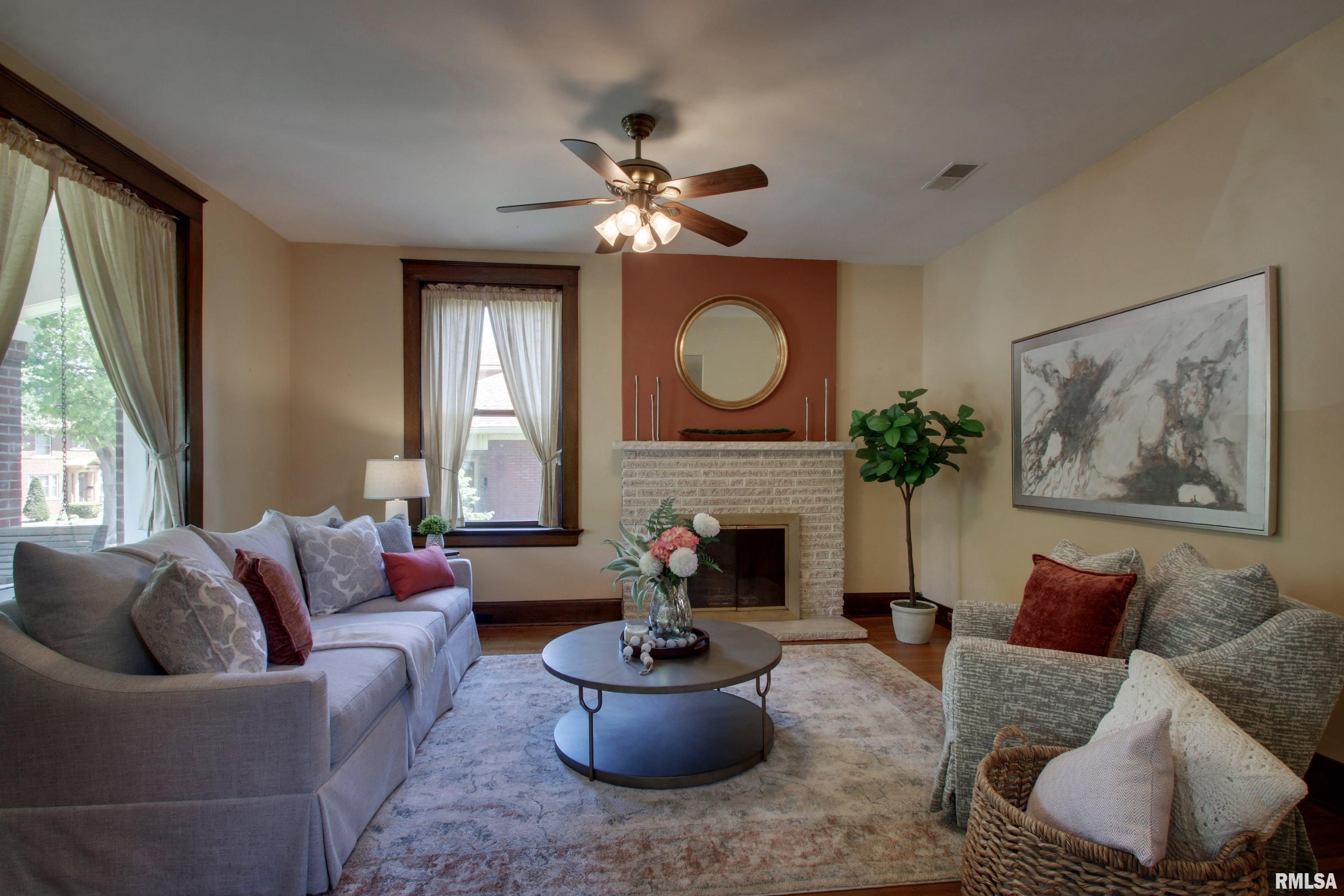 1512 Spring Street Quincy, IL 62301 - Photo 11 of 32 Gallery Image 11