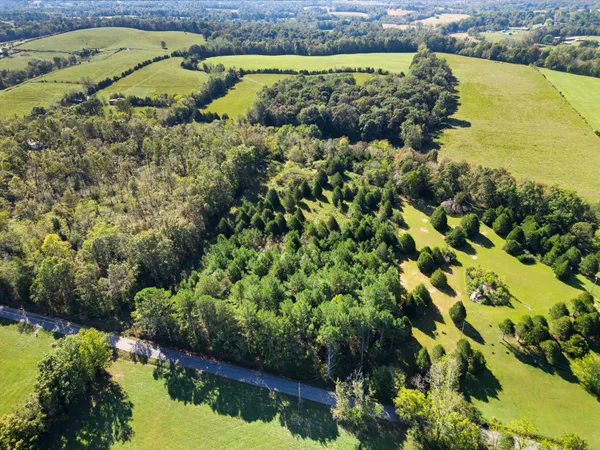 $175,000 | 1340 Herschal Lyles Road, Westmoreland, TN 37186
