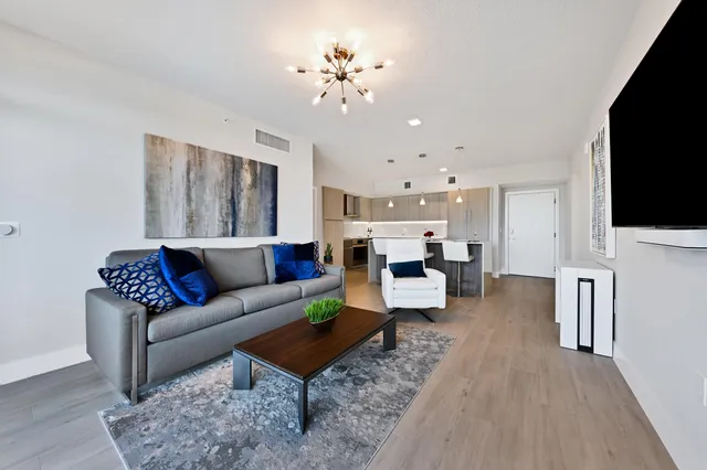 $6,750 | 111 Southeast 1st Avenue, Unit 314, Delray Beach, FL 33444