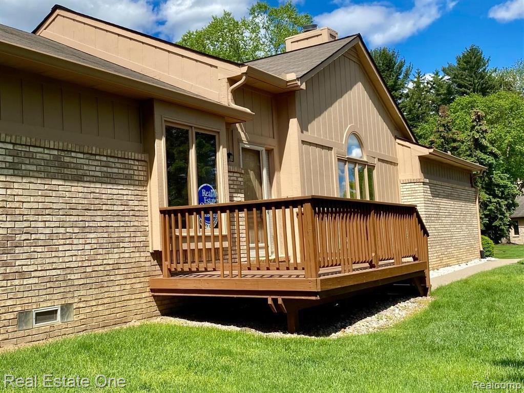 21951 Lancrest Court, Unit 294 Farmington Hills, MI 48335 - Photo 6 of 43