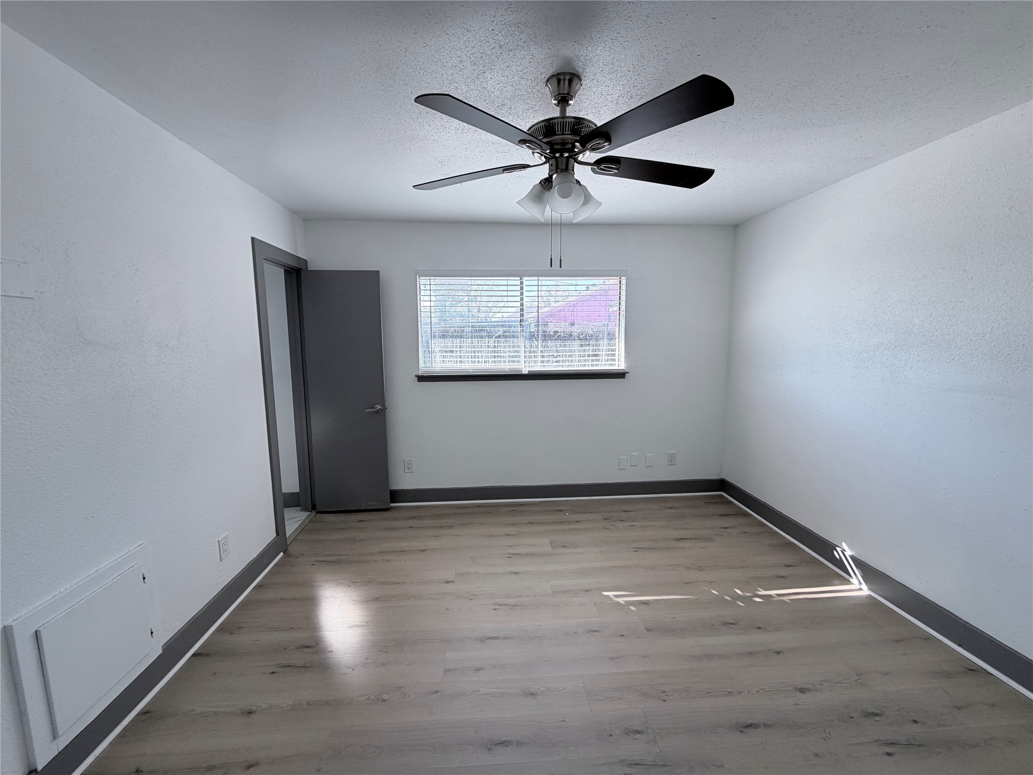 9750 Guest Street Houston, TX 77078 - Photo 18 of 27