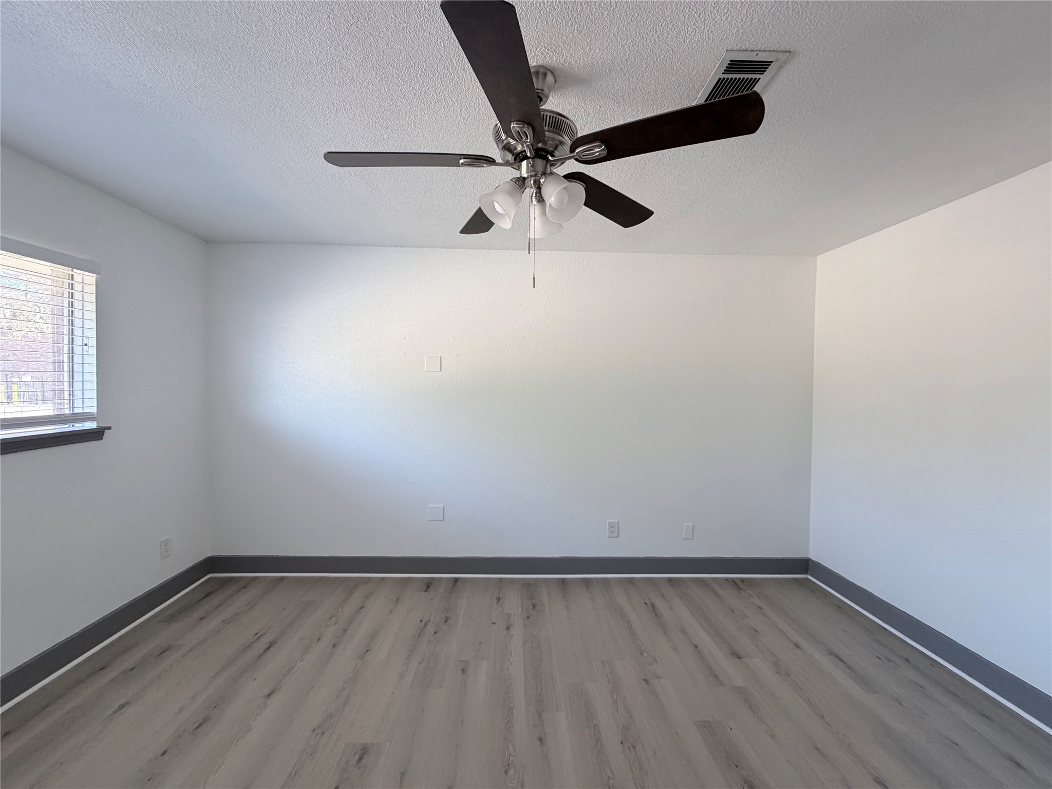 9750 Guest Street Houston, TX 77078 - Photo 21 of 27