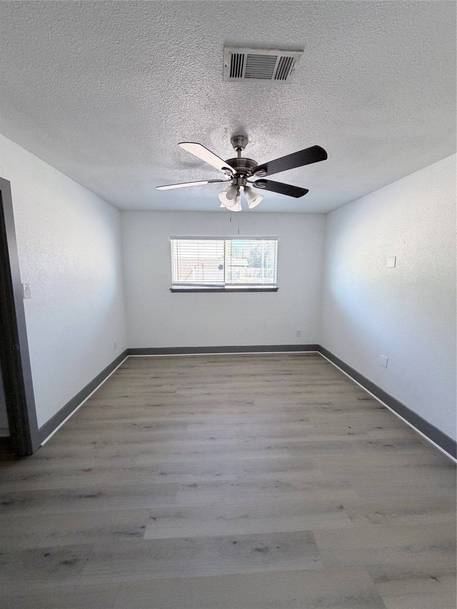 9750 Guest Street Houston, TX 77078 - Photo 22 of 27