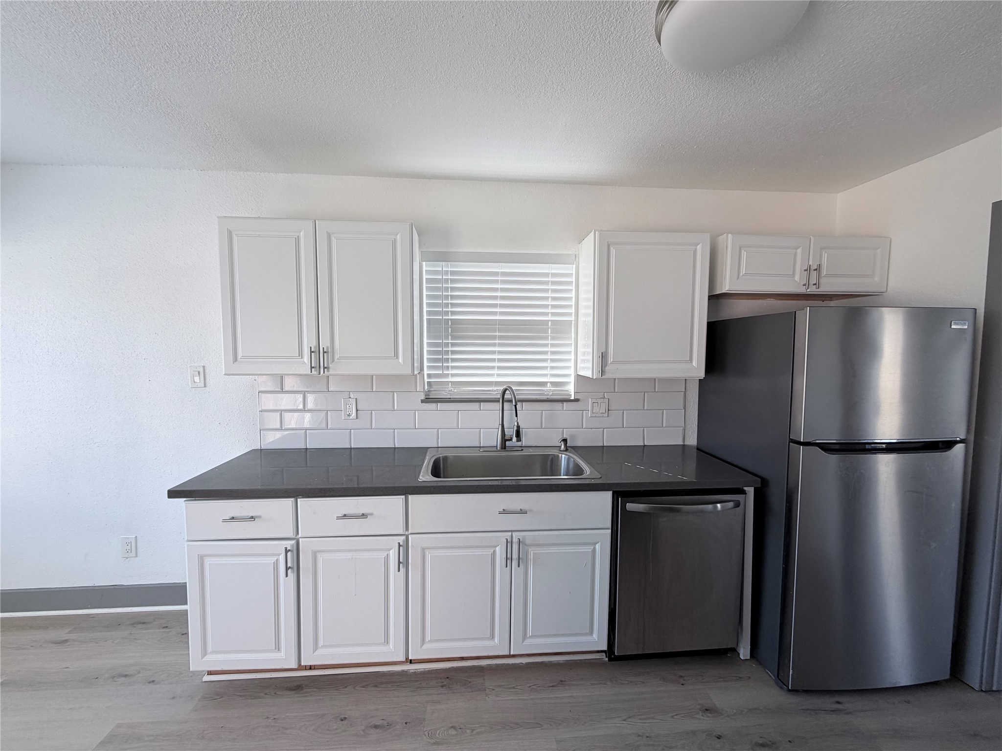 9750 Guest Street Houston, TX 77078 - Photo 7 of 27