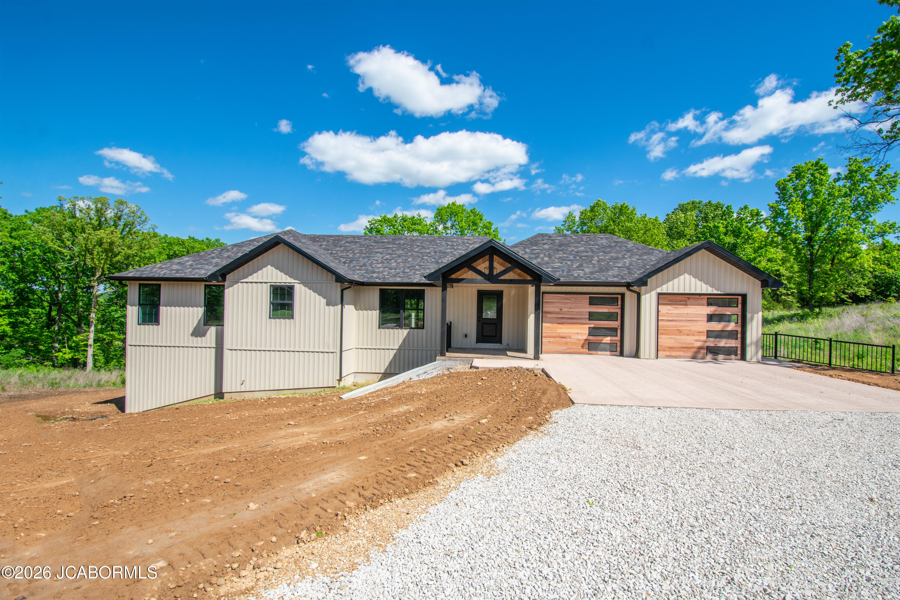 5609 Rylan Road Henley, MO 65040 - Photo 1 of 20 DSC_0995