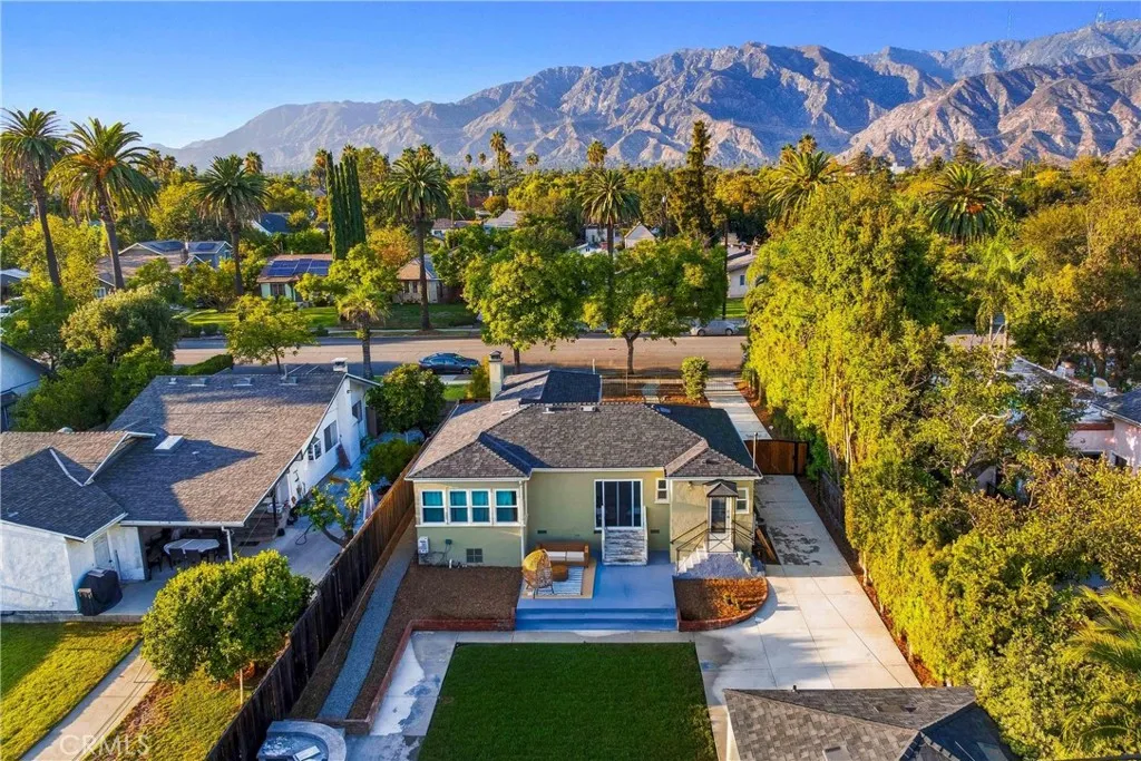 1770 Paloma Street Pasadena, CA 91104 - Photo 35 of 52 Gallery Image 35