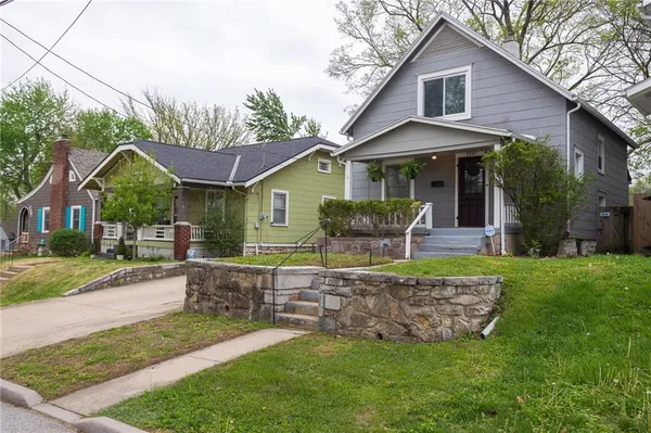 $227,500 | 2507 West 45th Avenue, Kansas City, KS 66103