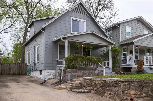 $227,500 | 2507 West 45th Avenue, Kansas City, KS 66103