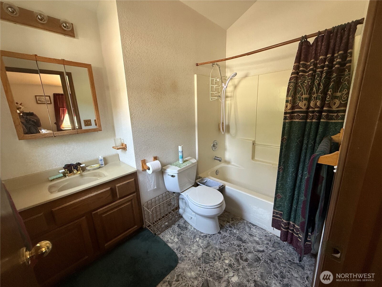 82 Northeast Miller Road Belfair, WA 98528 - Photo 25 of 36 Gallery Image 25