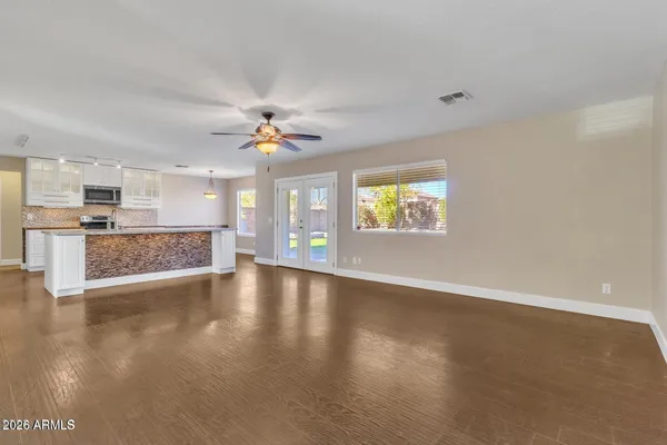 $2,300 | 2092 East 36th Avenue, Apache Junction, AZ 85119