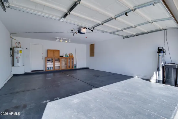 a view of a livingroom with furniture