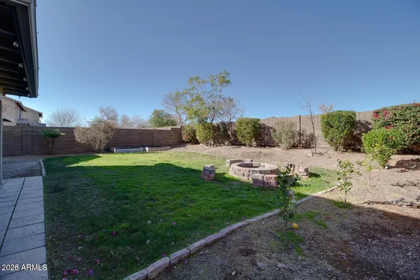 $2,300 | 2092 East 36th Avenue, Apache Junction, AZ 85119