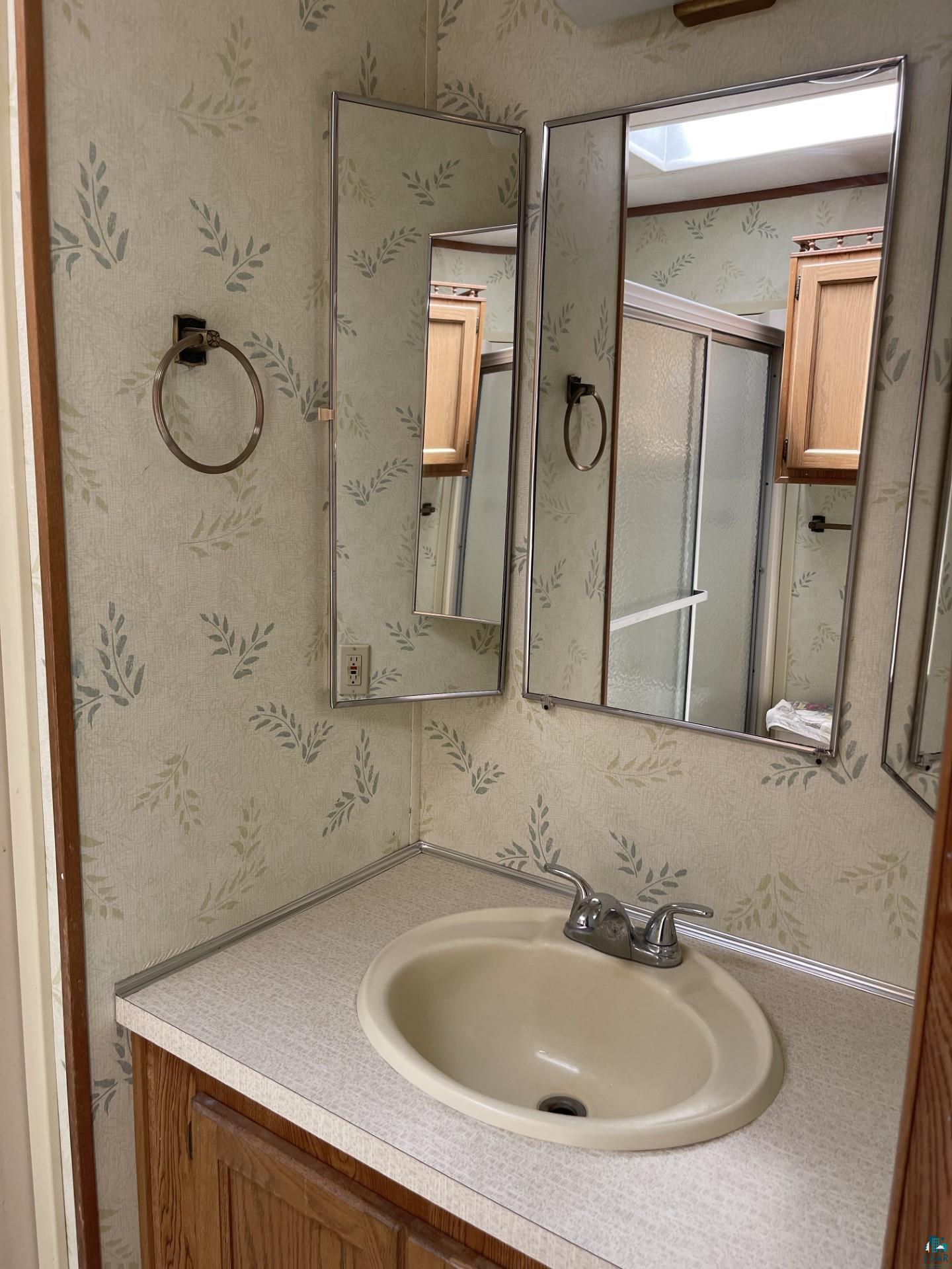 676 Valley Road Two Harbors, MN 55616 - Photo 22 of 40