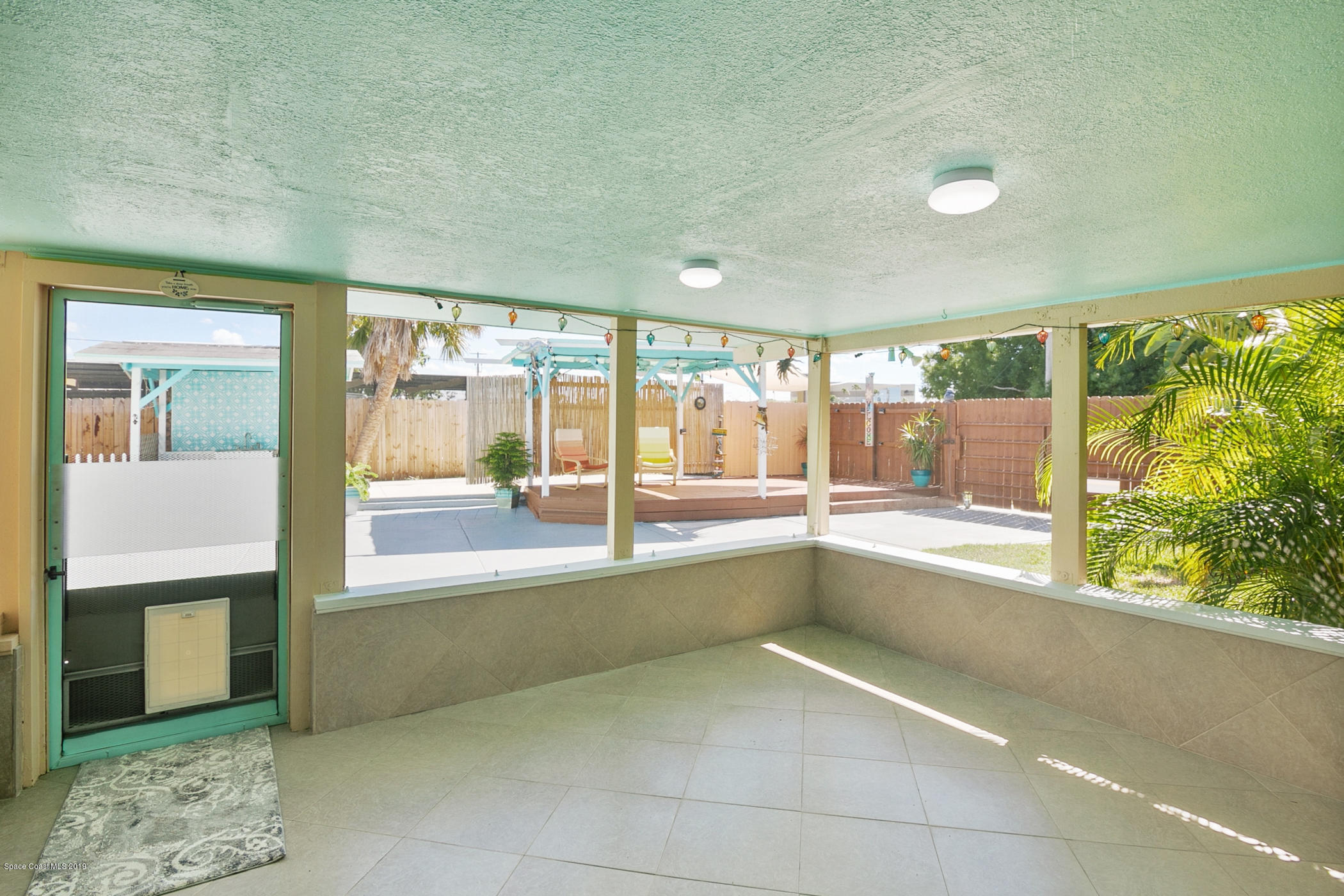 2647 Coventry Road Melbourne, FL 32935 - Photo 24 of 33 2647-coventry-018