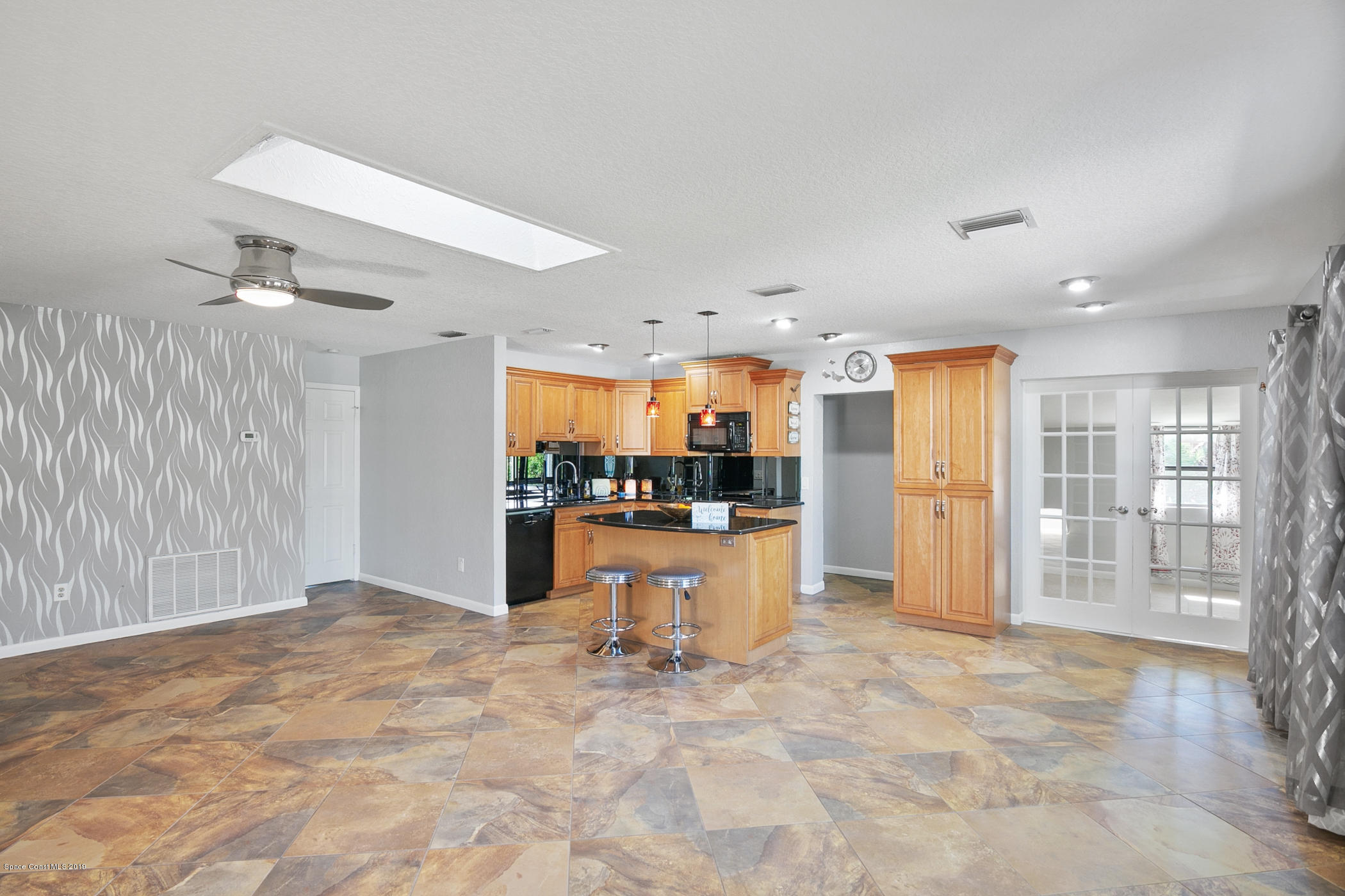 2647 Coventry Road Melbourne, FL 32935 - Photo 5 of 33 2647-coventry-019