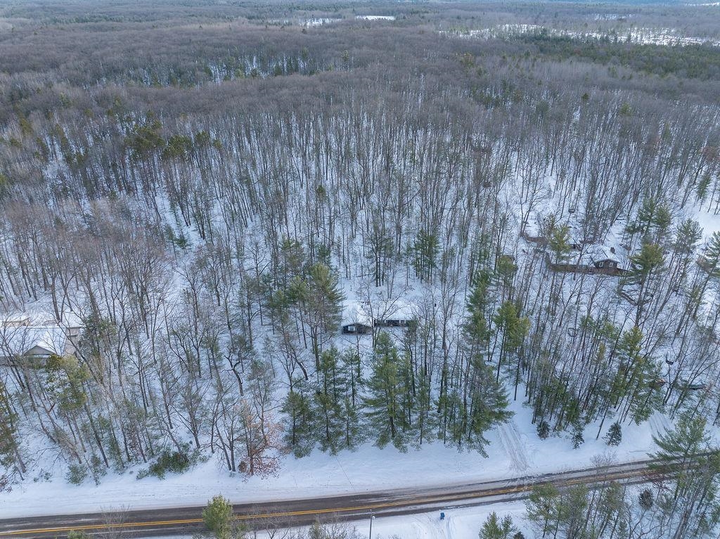 979 Rennie Lake Road Traverse City, MI 49696 - Photo 6 of 51 1930590-28d7fc82-3d2a-41d2-b450-9865a12440af.JPG