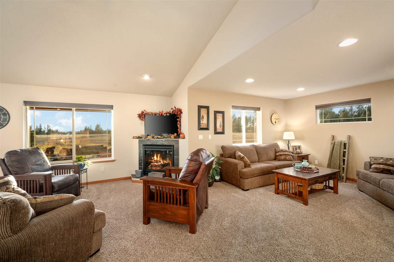 4620 East Oregon Road Elk, WA 99009 - Photo 3 of 20